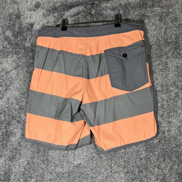 Patagonia Board Shorts Mens 33 Striped Swim Trunks Surf 86730SP17 - Picture 2 of 8